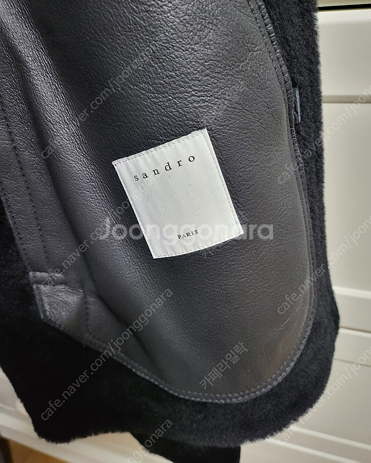 산드로옴므 무스탕 특S급팝니다--4