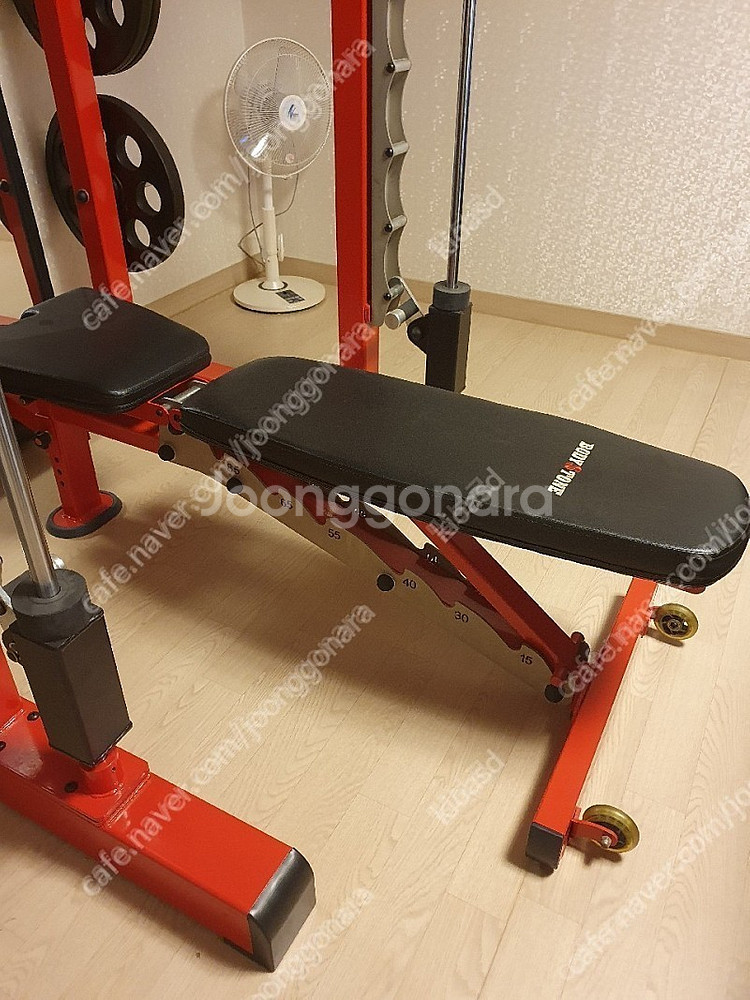 바디스톤 국산 스미스머신 메가톤1400 팝니다.--2