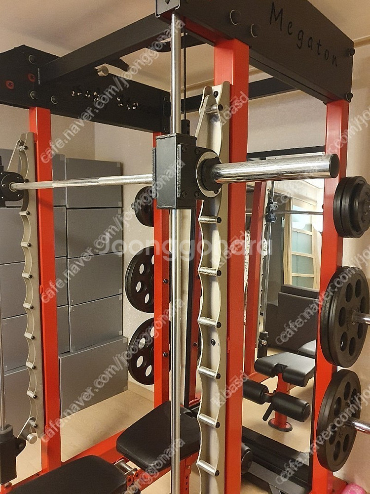 바디스톤 국산 스미스머신 메가톤1400 팝니다.--4