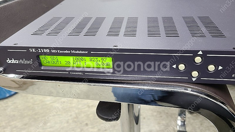 HD RF모듈레이터 SE-2100--1