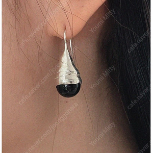 삐에뜨 스튜디오 fillette studios conehats onyx earring 콘햇 오닉스 이어링 새제품