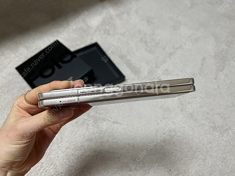 삼성 폴드4 베이지 256g--4