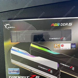 미개봉 32gb 지스킬 트라이던트 RGB DDR5 6000 팝니다