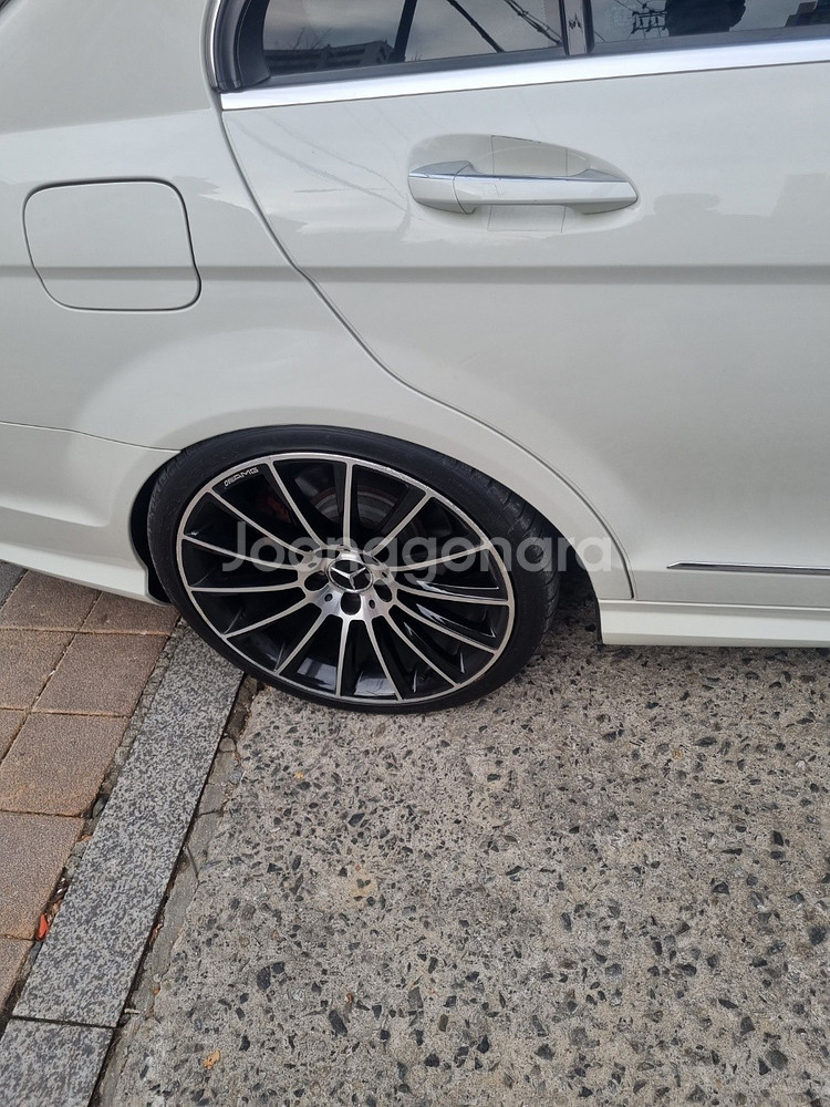 벤츠amg 19인치 휠 타이어 팝니다.--6