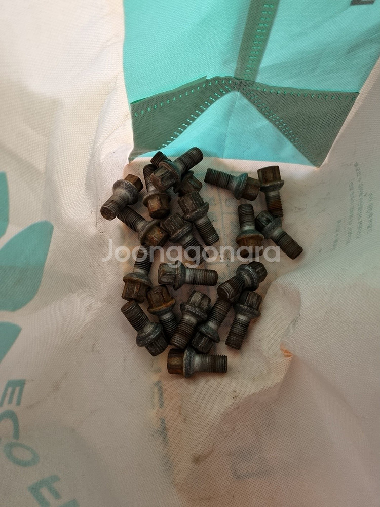 벤츠amg 19인치 휠 타이어 팝니다.--7