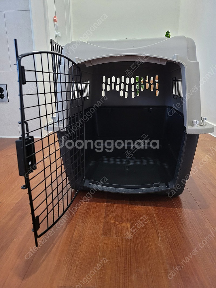 펫메이트 바리켄넬 250 팝니다.--1