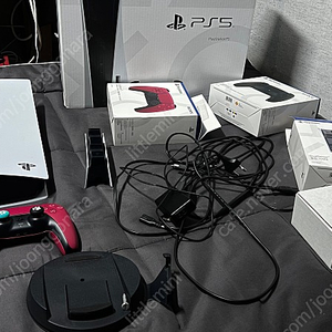 PS5+추가패드 1개+충전거치대 팔아요