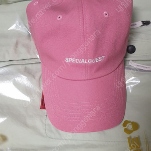 스페셜게스트 핑크 모자 판매합니다