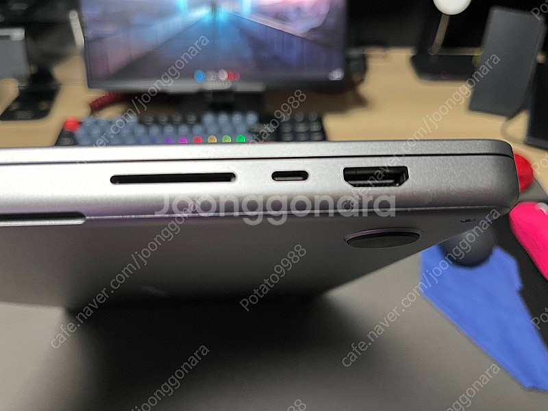 맥북프로 16인치 M1Max 고급형 (32GB, SSD...--2