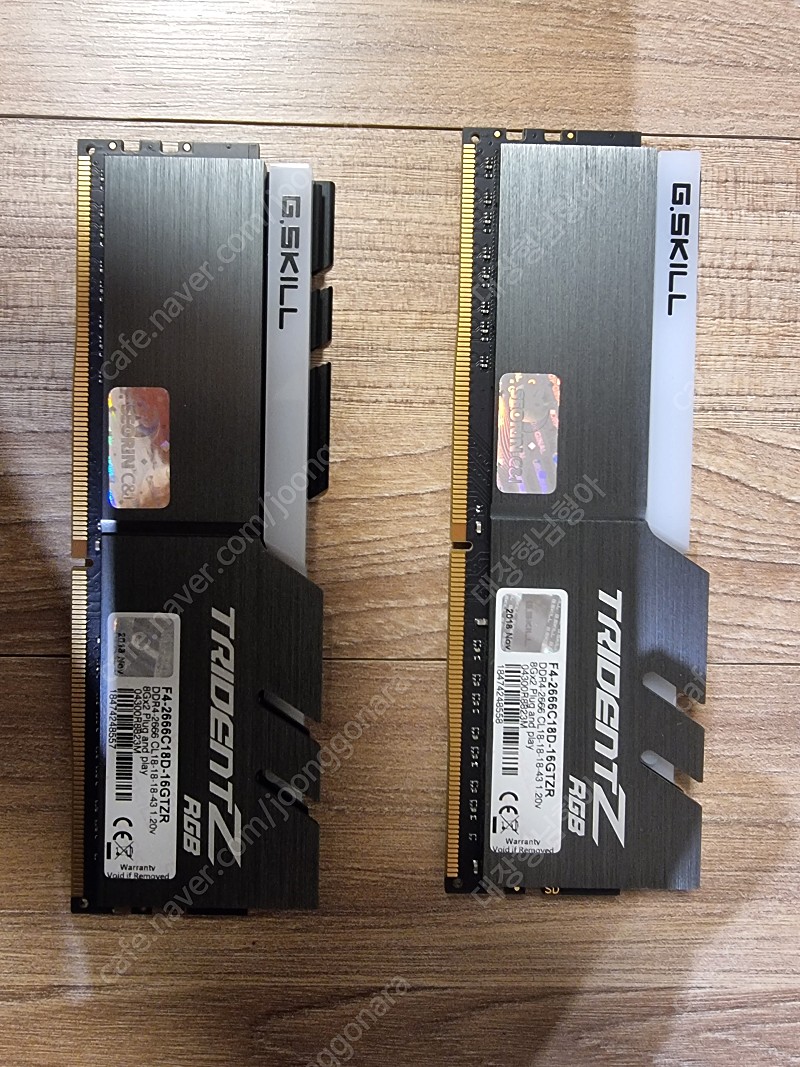 □webショップ□ G.skill DDR4 Trident Z RGB F4-2666C18D-16GTZR