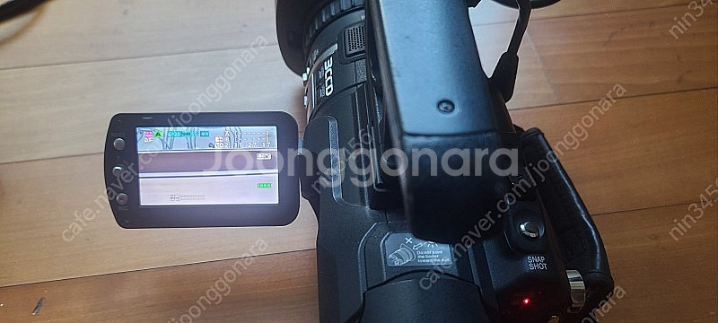 JVC GY-HM100U 캠코더+SONY 핸디캠 삼각대...--5