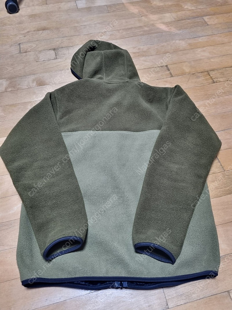 파타고니아 신칠라 후드집업 카키 M사이즈--2