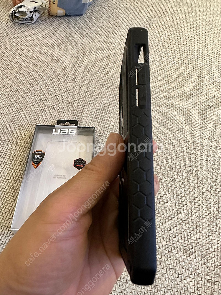 uag 아이폰12프로 모나크 팝니다(택포)--1