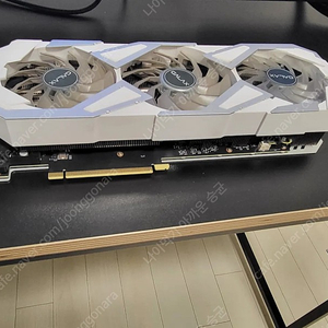 갤럭시 rtx3070ex 게이머 화이트 3팬 팝니다.