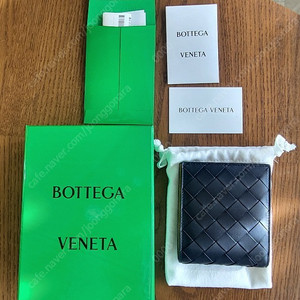 [BOTTEGA VENETA] 보테가 베네타 폴더형 반지갑 미사용 신제품