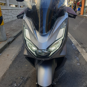 21년식 PCX ABS 팝니다.