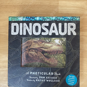 Dinosaur: A Photicular Book (홀로그램 / 렌티큘러 북)