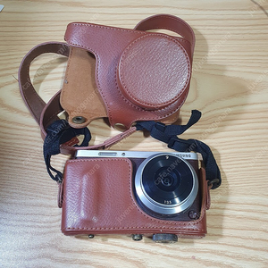 삼성 NX MINI 9mm 브라운 + 커버 팔아요