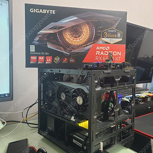 기가바이트 RX 6600XT gaming OC D6 8GB 23에 팔아요