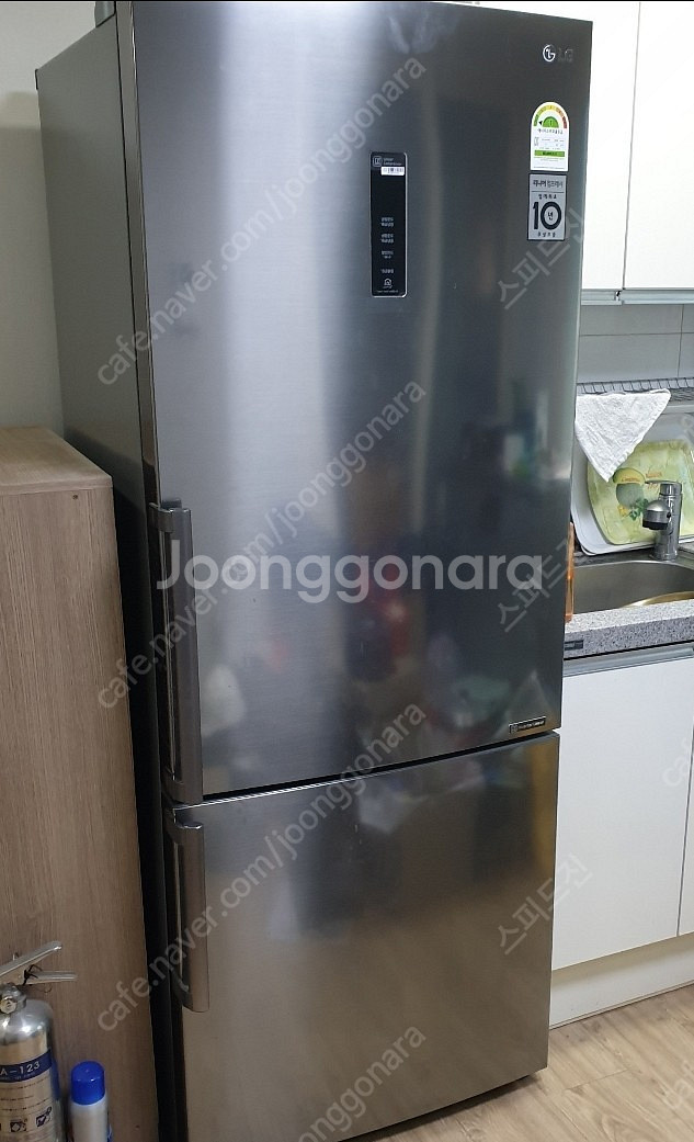 엘지 상냉장 유러피안 메탈 냉장고 싸게팝니다--1