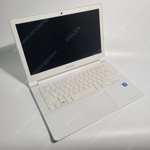 삼성전자 아티브북9 Lite NT905S3G-KSQ 충전기 포함