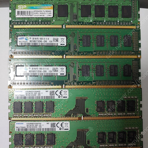 데스크탑용 DDR4 및 DDR3 램 판매 (삼성,SP)