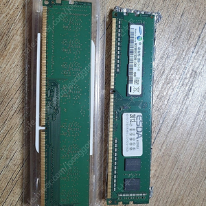 삼성 SAMSUNG 4GB ﻿DDR3 12800U RAM 2개 같이 팝니다.