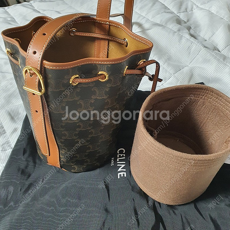 정품 셀린느 드로우스트링 버킷백 스몰--1