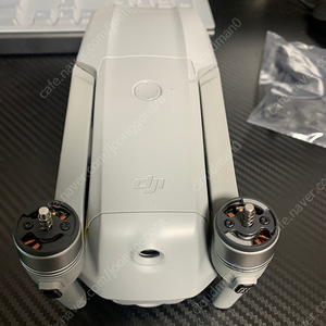 Dji 에어2 콤보 세트 새기체 판매합니다
