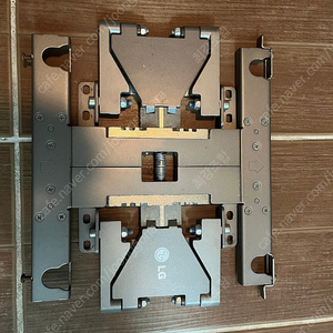 42인치 LG 벽걸이 브라켓 팔아요