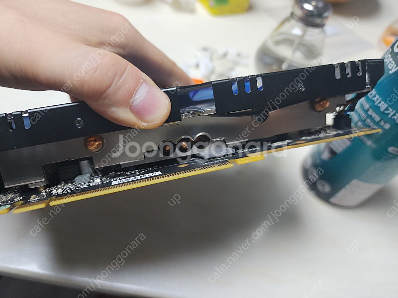 라데온 his rx570 4GB 팝니다 서멀재도포 완--3