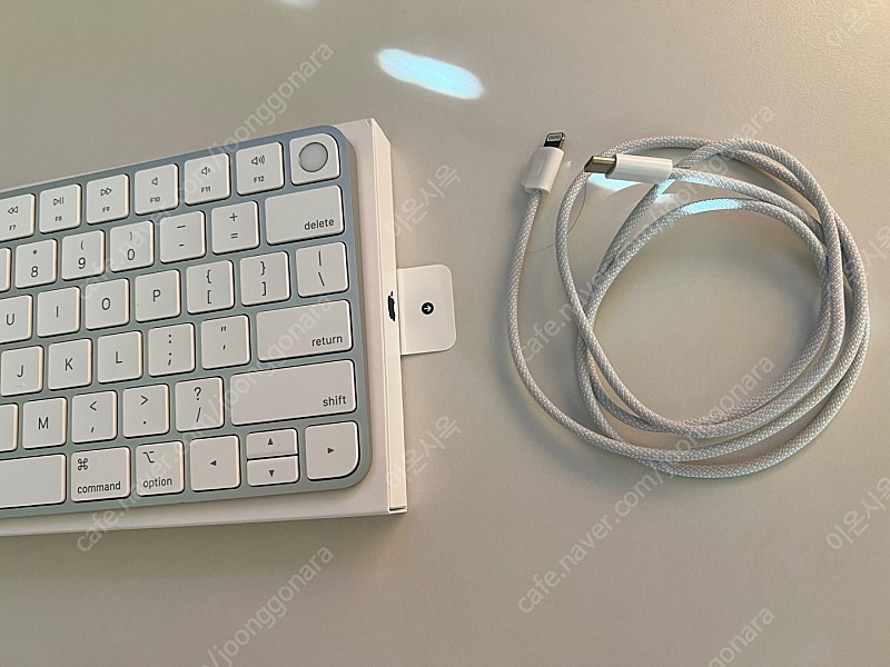 애플 매직키보드 터치아이디 영문 버전 팝니다~--3