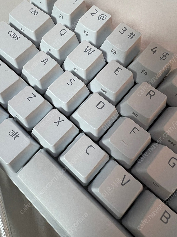 레이저 헌츠맨 미니 적축 화이트 + 블랙키캡세트 + 팜래스트 일괄 팝니다.--3