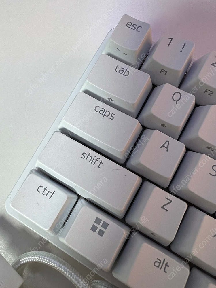 레이저 헌츠맨 미니 적축 화이트 + 블랙키캡세트 + 팜래스트 일괄 팝니다.--4