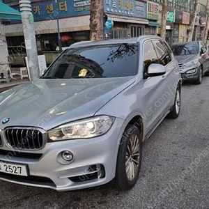 (가격다운)2017년식 은색BMW X5(F15) 30D 차량 완전 무사고 저렴하게 팝니다(160.000키로)