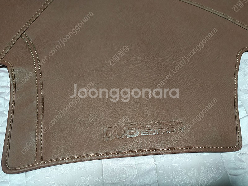 티볼리 가죽 데쉬보드 커버 팝니다--1