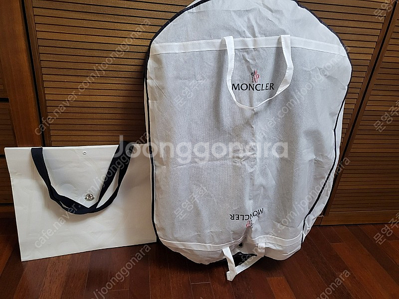 몽클레어 플라메트 블랙 0 사이즈 판매합니다.--3