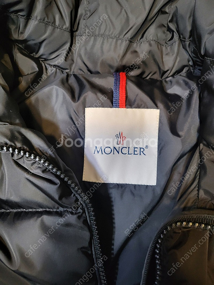 몽클레어 플라메트 블랙 0 사이즈 판매합니다.--8