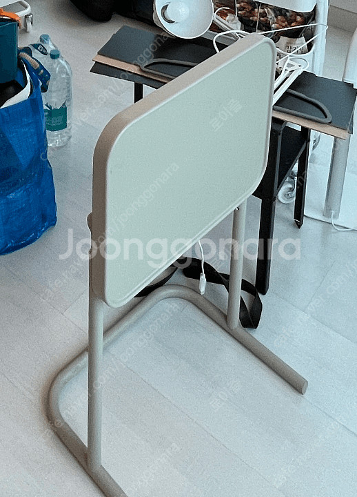 이케아 접이식 노트북 소파테이블 비에르코센--1