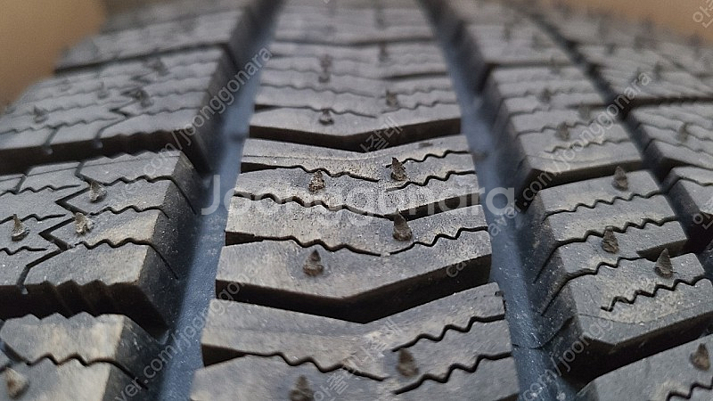 윈터 타이어 1대분 브리지스톤 블리작 아이스 (245 45 18) 판매--0