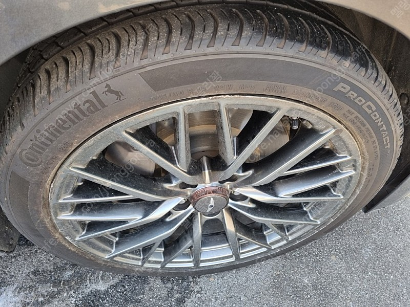 g80 dh 용 타이어 4개 판매합니다--2