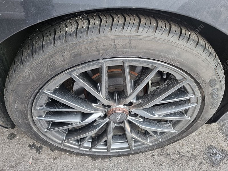 g80 dh 용 타이어 4개 판매합니다--4