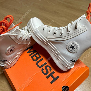 CONVERSE X AMBUSH CHUCK 70 HI WHITE컨버스 X 앰부쉬 척 70 하이 화이트(네고가능)