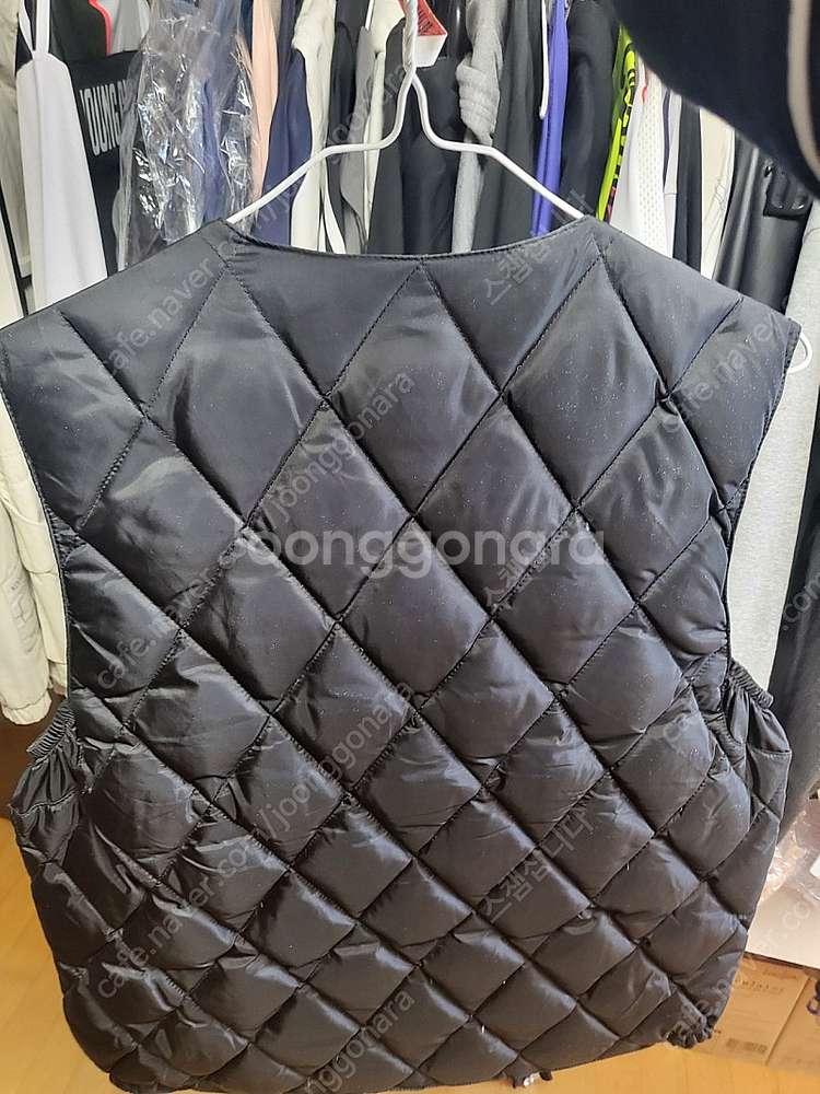 패딩 조끼 팝니다--1