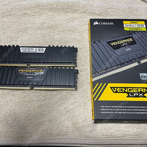 커세어 벤젠스 lpx ddr4 3200 16GB 두 개