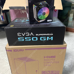 아이구주 i-cube itx case + evga 550gm sfx 파워 + 존스보 CR-1400 쿨러 외