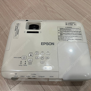 EPSON EP-X31 프로젝터, 40인치 스크린 (15만원)