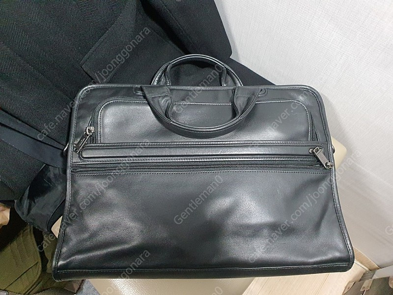 투미 가죽 서류가방--0