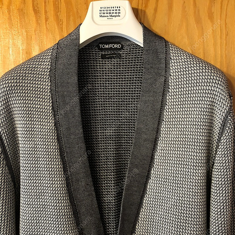 톰포드 컬러블록 패턴 가디건 판매합니다.....샤넬,톰브라운,아크네 이미지