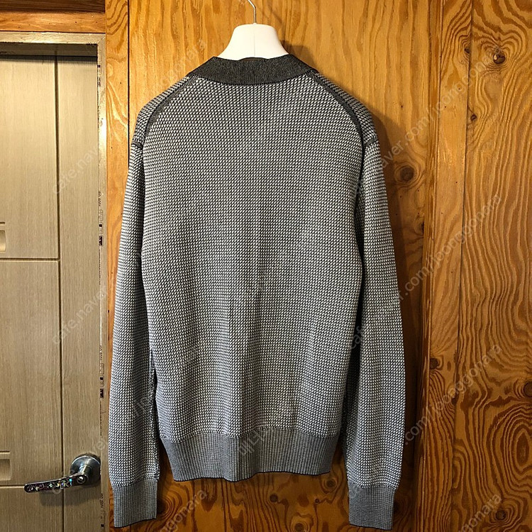 톰포드 컬러블록 패턴 가디건 판매합니다.....샤넬,톰브라운,아크네 이미지